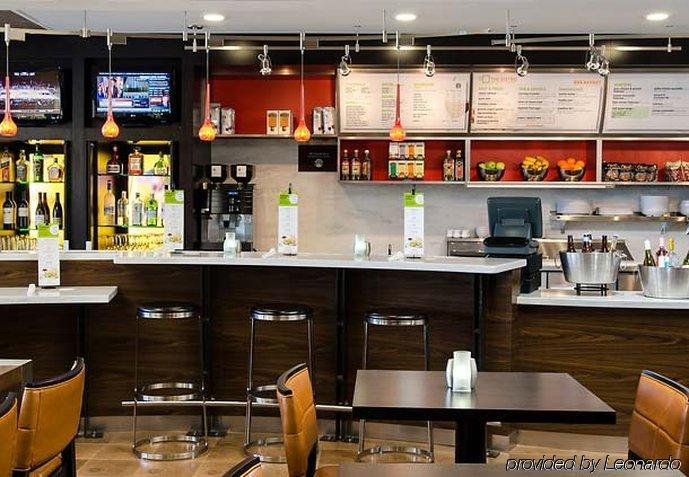 格林维尔海伍德购物中心万怡酒店 餐厅 照片